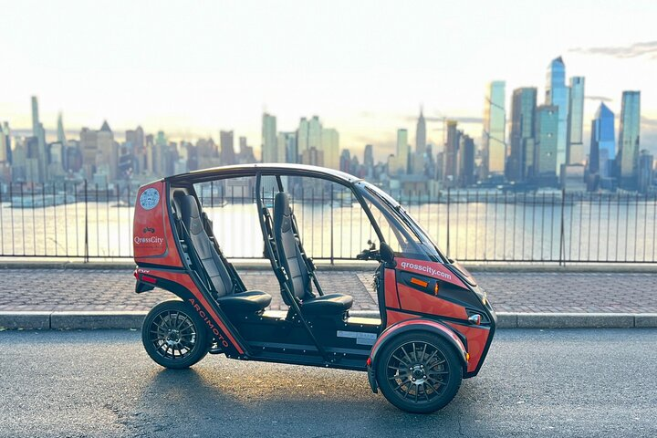 Private Fun FUV New York City & Time Sq. Tour - Photo 1 of 6